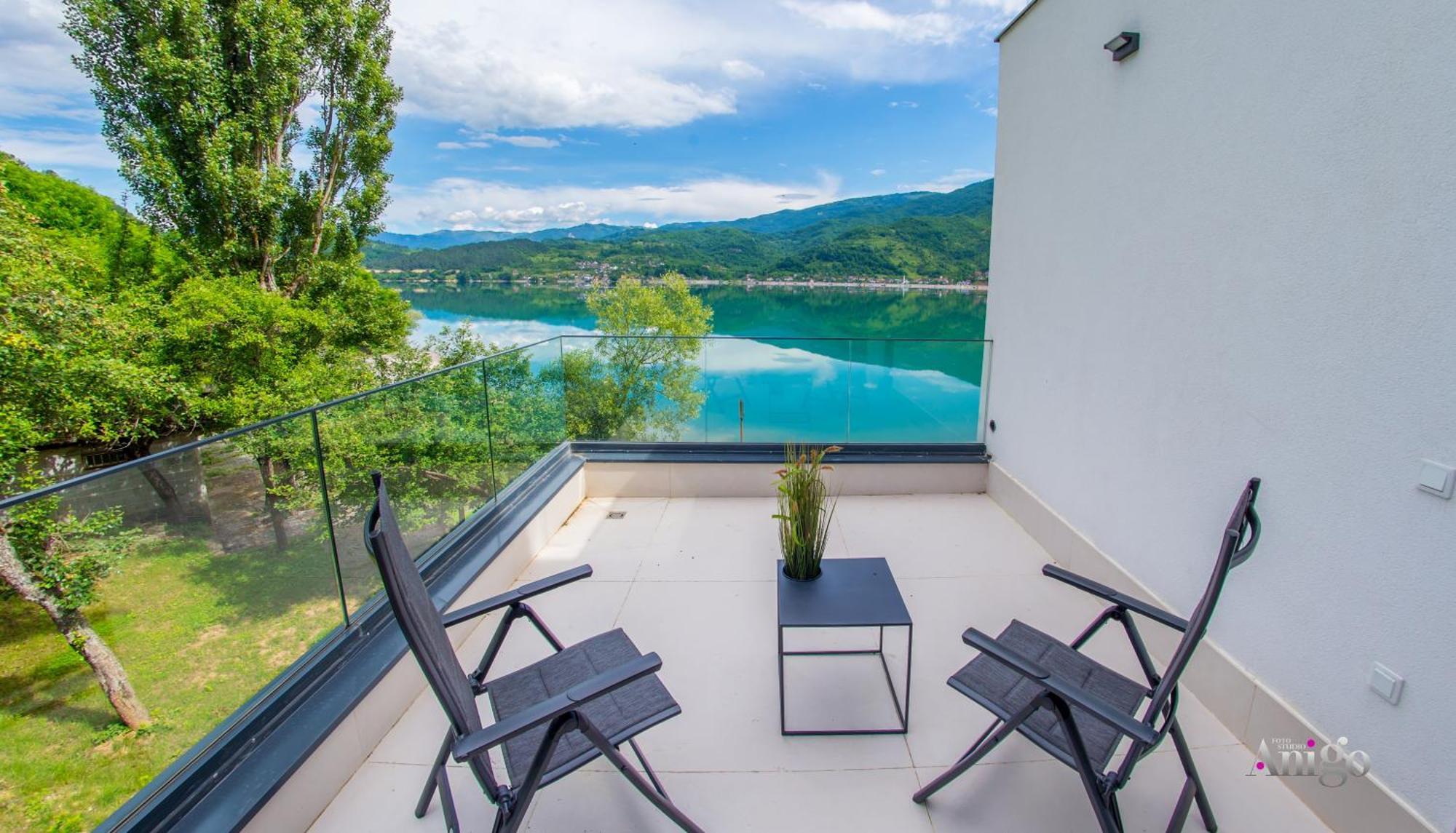 Royal Terrace Apartments Konjic Eksteriør billede