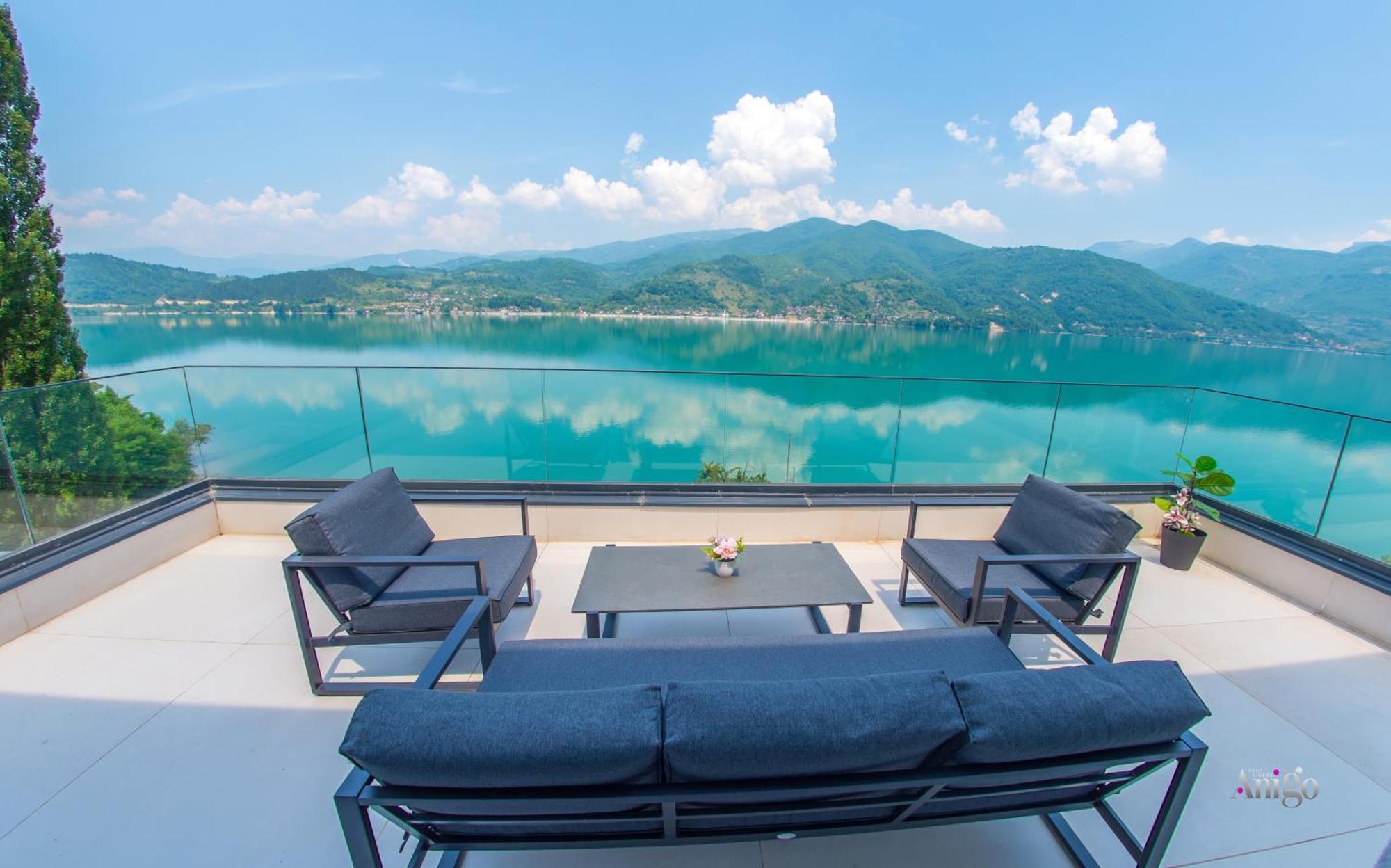 Royal Terrace Apartments Konjic Eksteriør billede