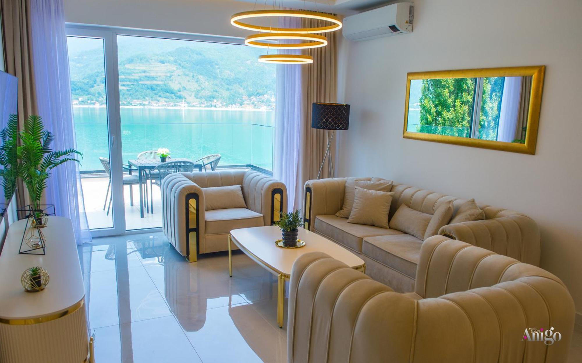 Royal Terrace Apartments Konjic Eksteriør billede